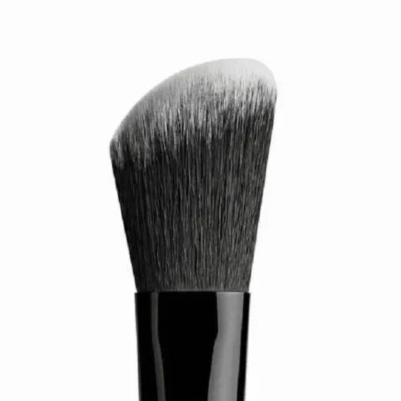Kat Von D Powder Contour Brush #2 - Picture 2 of 4